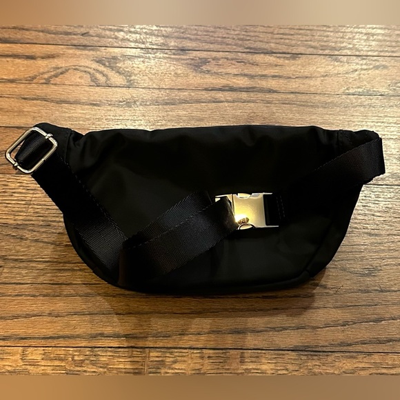Stoney Clover Lane classic FANNY PACK noir- NWT - Picture 2 of 4